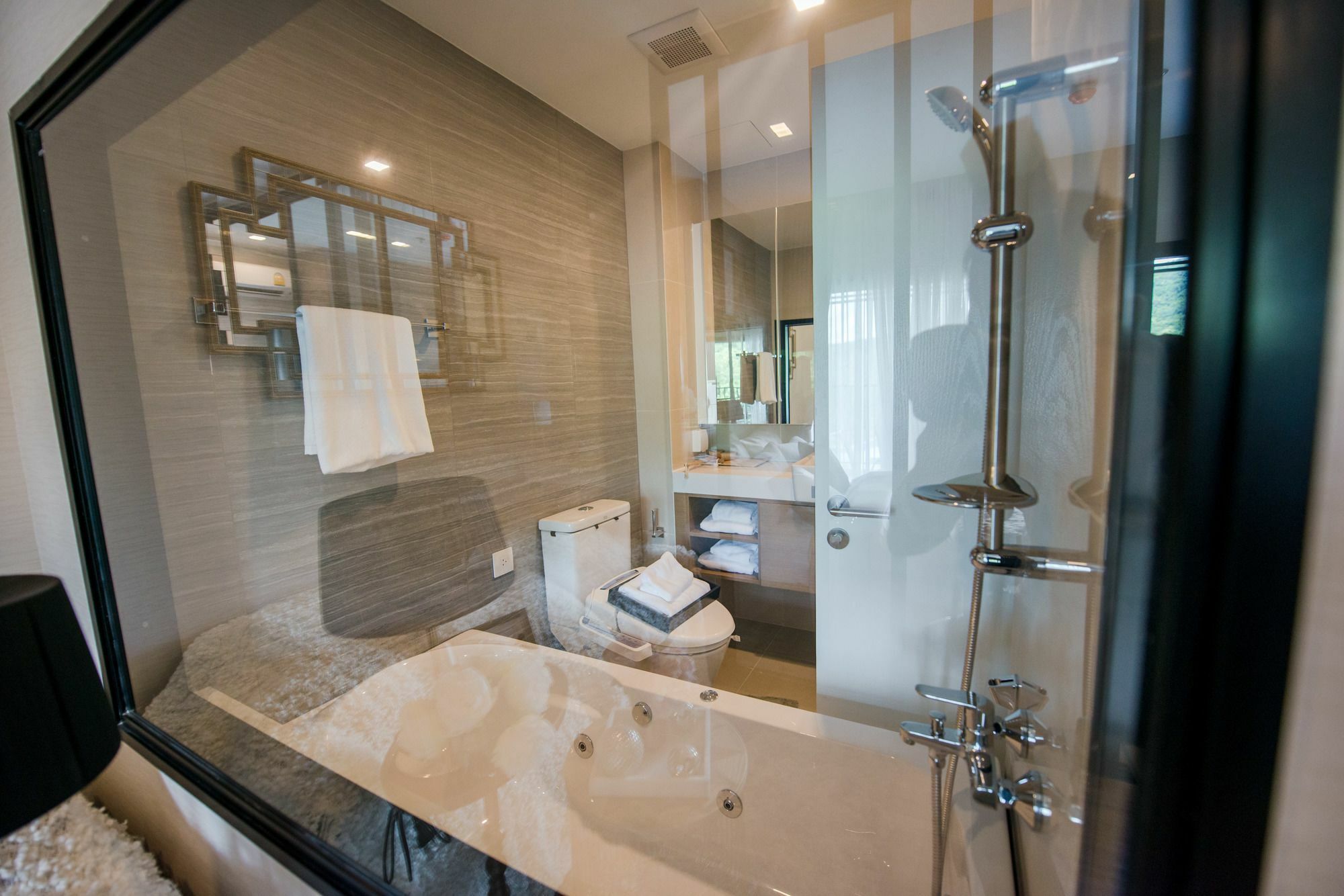 סי ראצ'ה Knightsbridge The Ocean Sriracha By Crown Residence מראה חיצוני תמונה